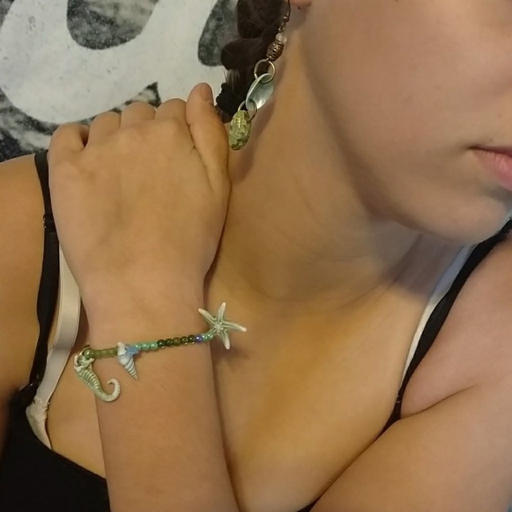 Hand Beaded Shell Earring & Bracelet Set